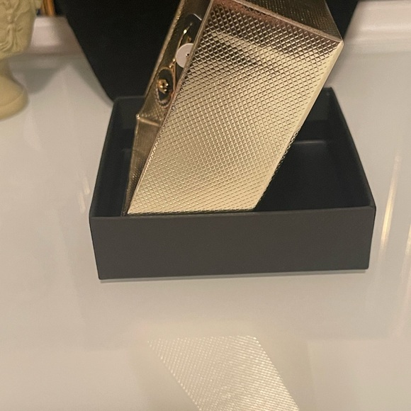 NWT Coach Earrings with the original box πππ - Picture 4 of 8